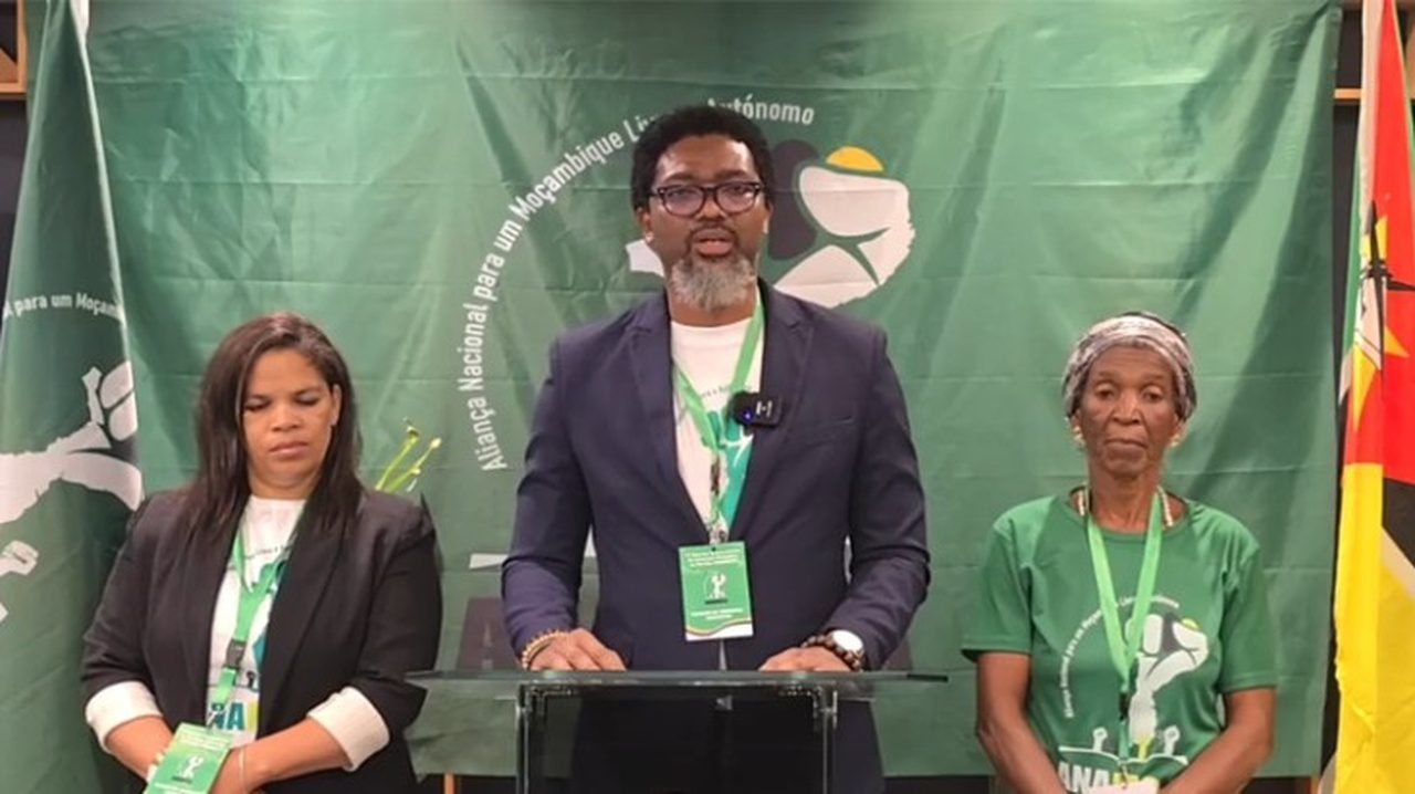Anamola anuncia criação da fundação elvino dias