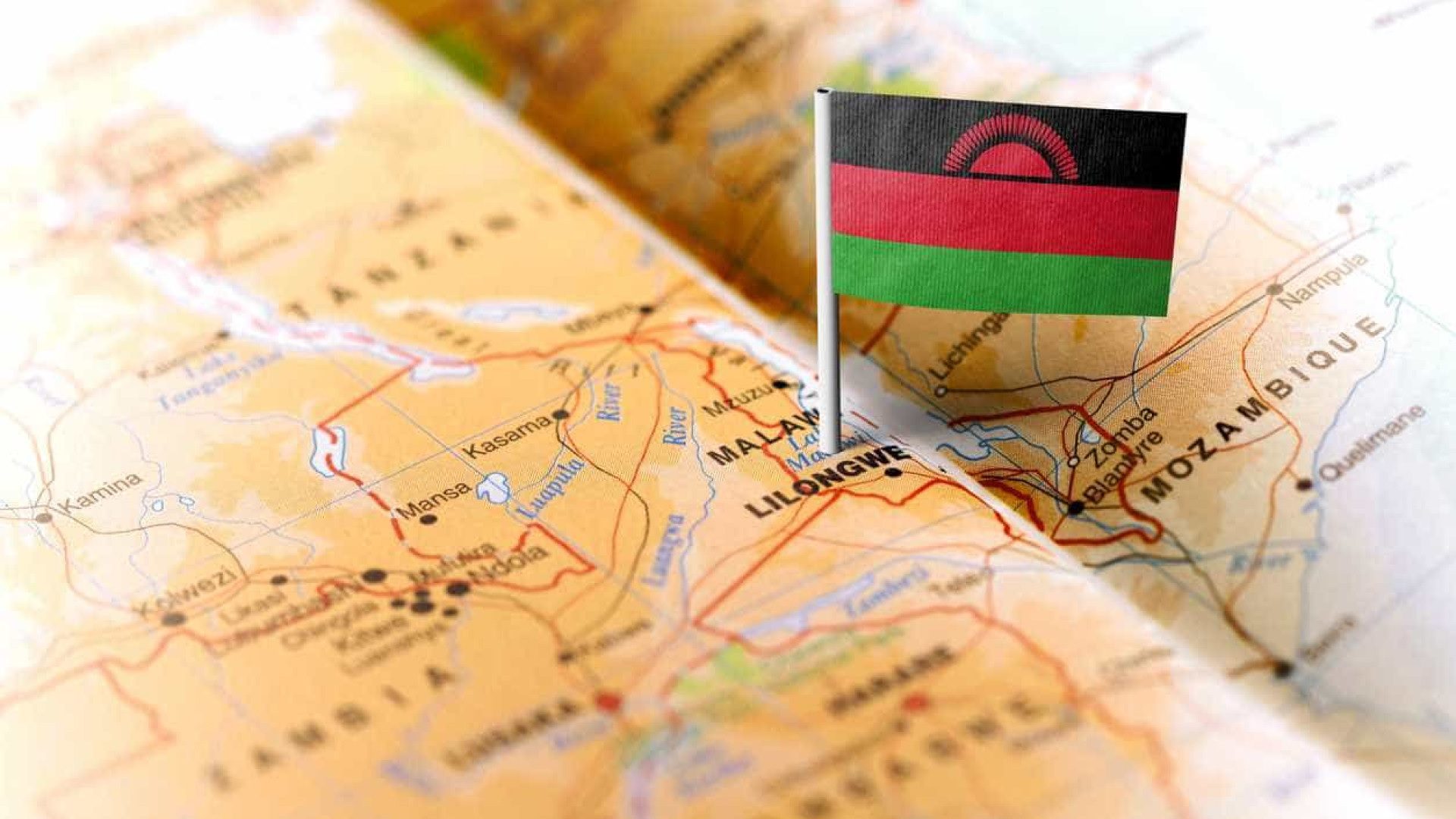 Malawi: Chakwera atribui nomes de opositores políticos a duas avenidas