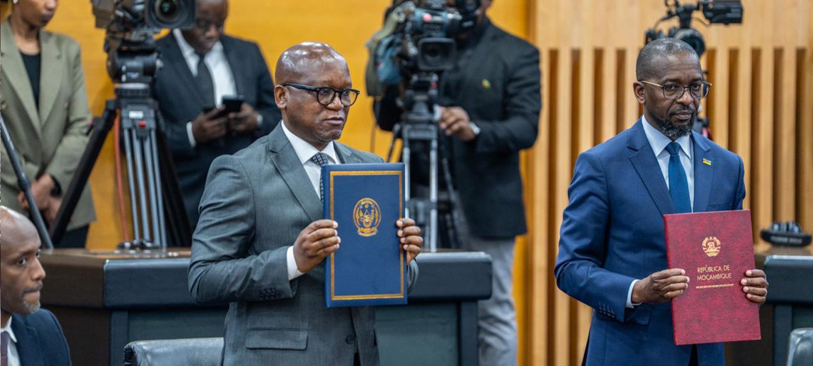 Moçambique e ruanda assinam acordos de defesa e segurança