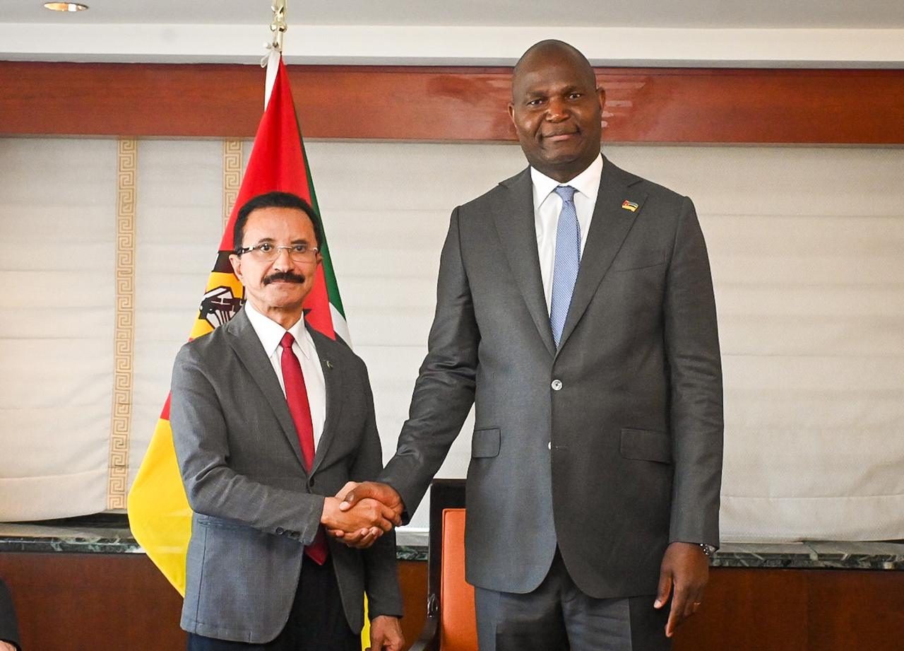 Ceo da dp world promete investimento na industrialização de moçambique
