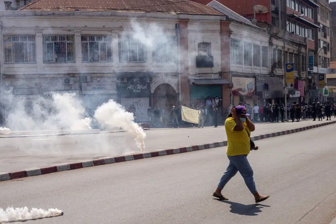 Cinco mortos durante protestos contra cortes de água e energia