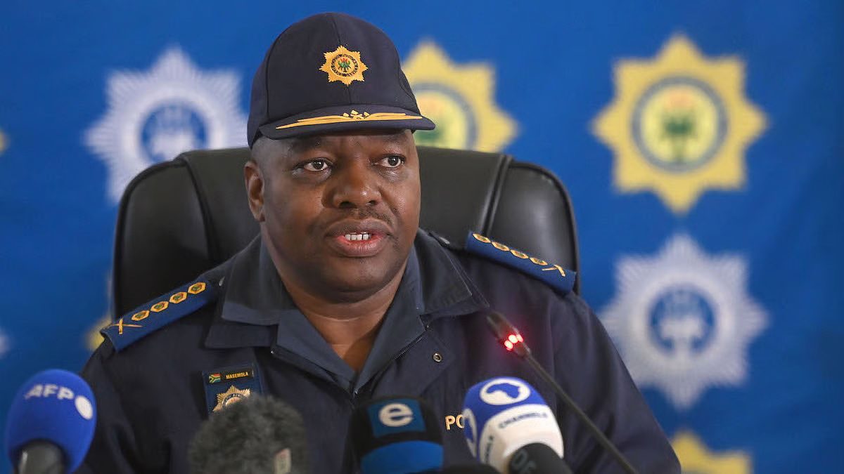 Comandante geral da polícia sul africana, esta 2ª feira, na comissão judicial