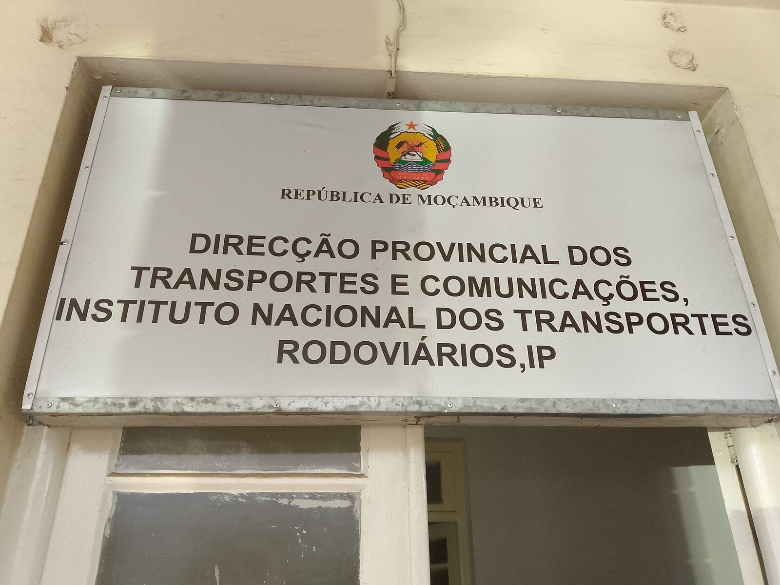 Delegado do inatro cessa de funções em meio a uma