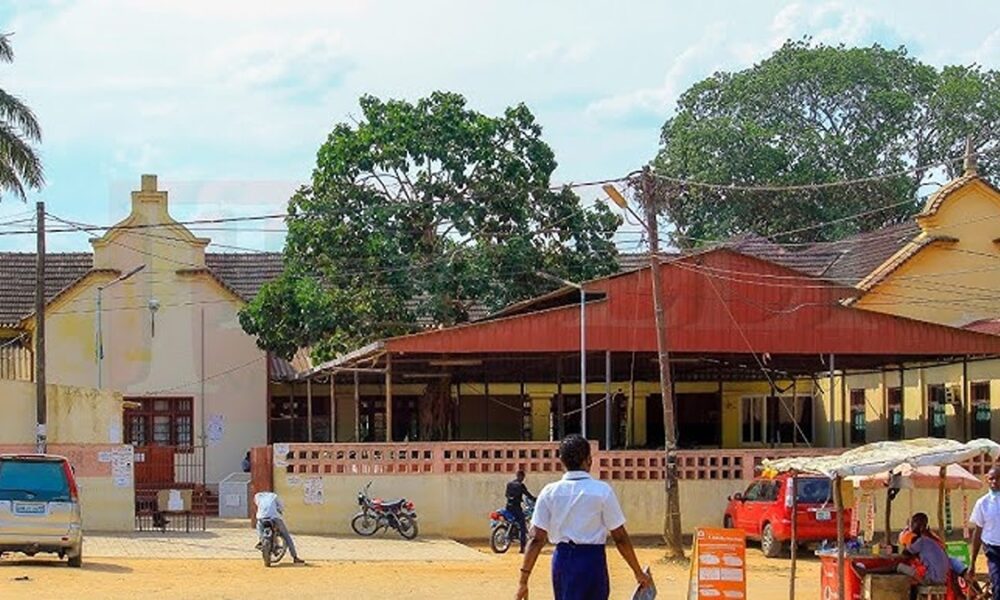 Governo diz que devolução de edifícios da igreja católica será