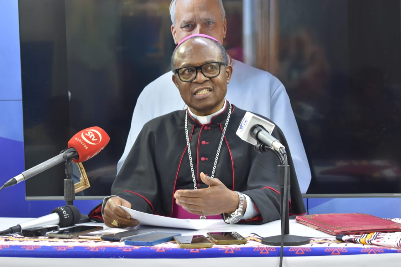 Igreja católica continua sem reaver terrenos e suspeita envolvimento de