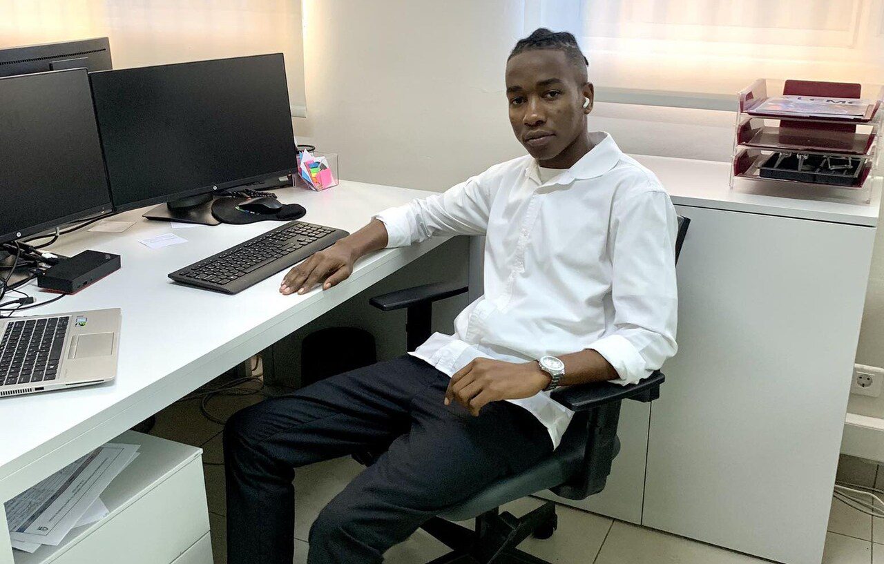 Jovem moçambicano cria sistema de mapeamento de acidentes em tempo