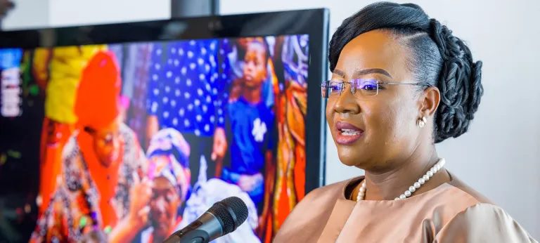 Niassa: primeira dama da república oferece produtos alimentares a  centro de