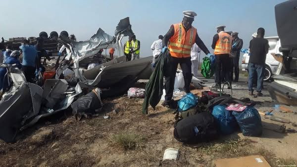 Pr lamenta morte de 10 pessoas no acidente rodoviário em