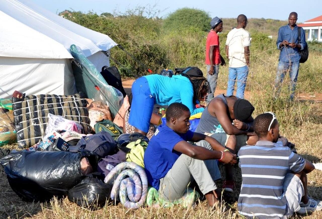 Perto de 300 moçambicanos repatriados da África do sul aguardam