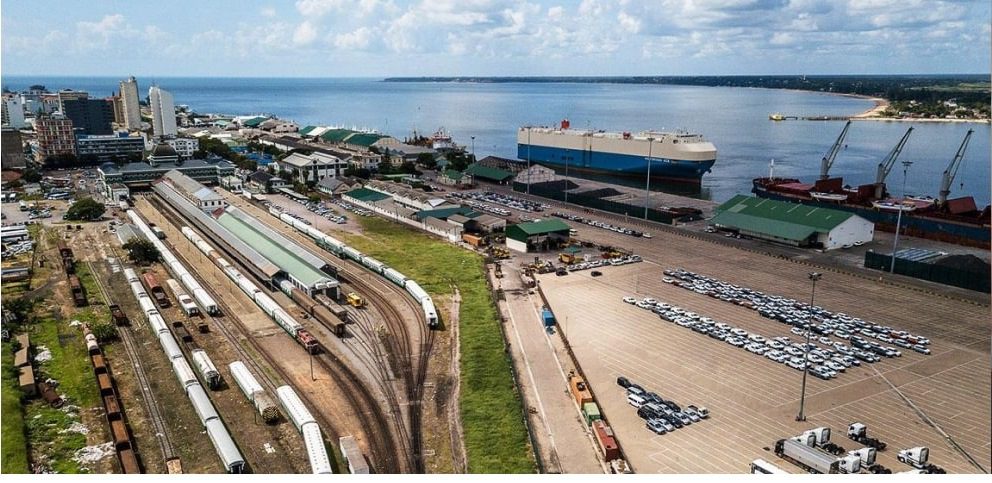 Que opera no porto de maputo: dp world quer reforçar