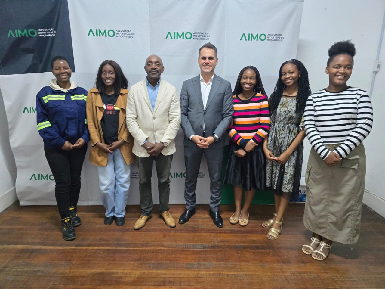 Aimo e limak cimentos dão arranque a formação do projecto