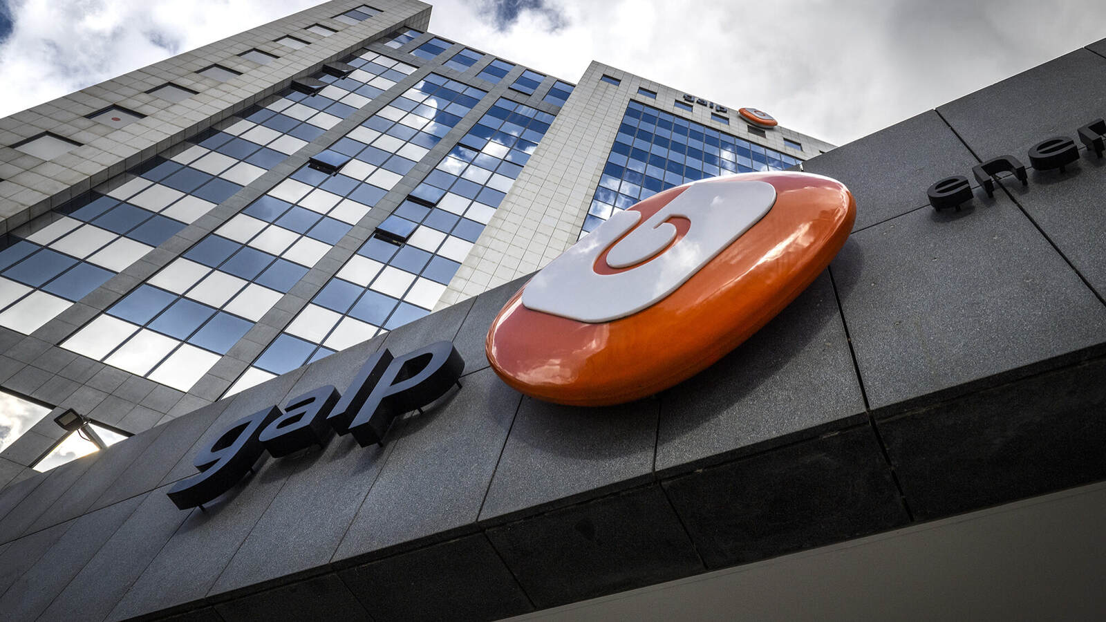 At avisa a galp que imposto sobre mais valias do gás