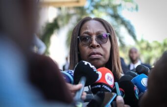 China perdoa juros de dívida moçambicana e doa 900 milhões de meticais China perdoa juros de dívida moçambicana e doa 900 milhões