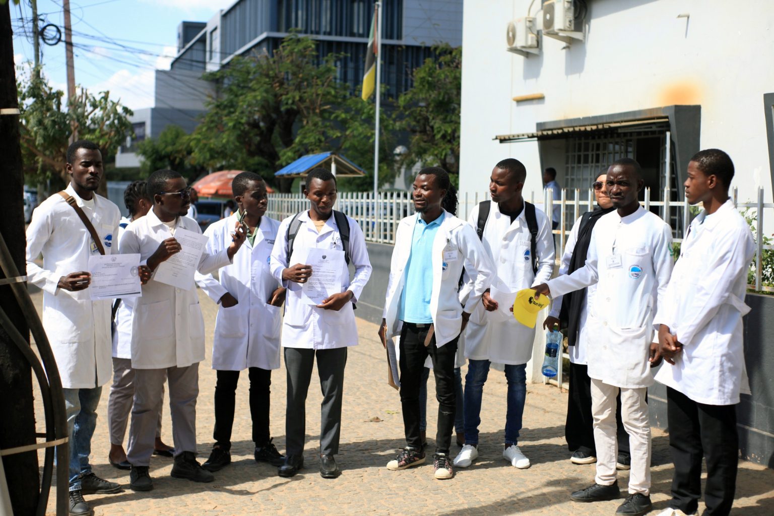 Estudantes da unilúrio protestam contra a morosidade na autorização de
