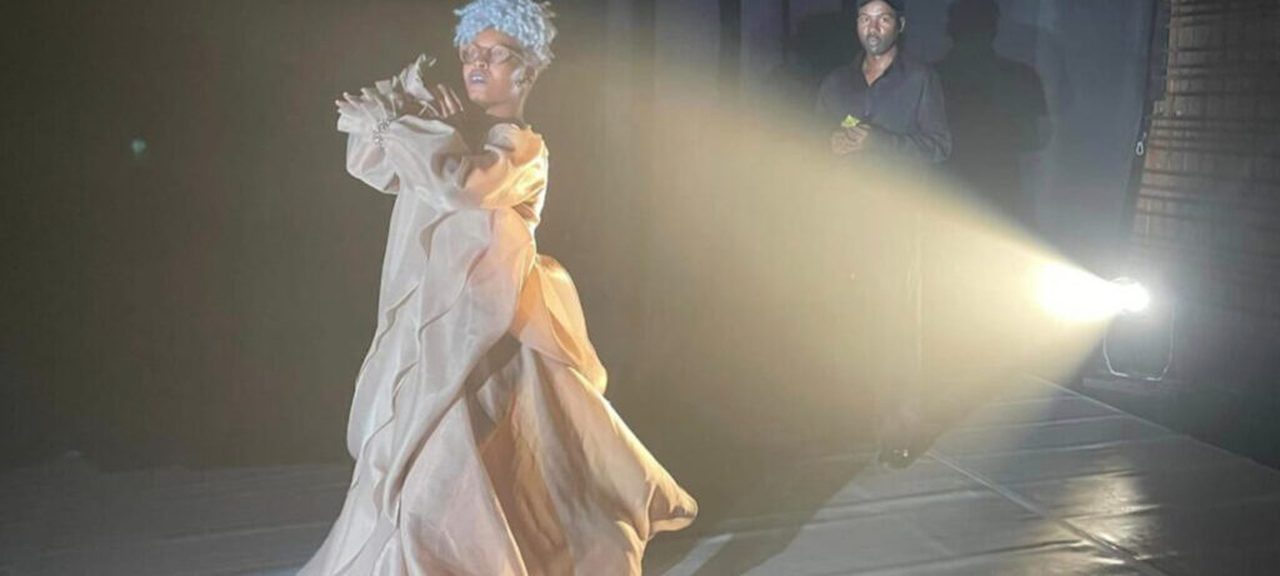 Kinani vai unir arte, cultura e reflexão em maputo