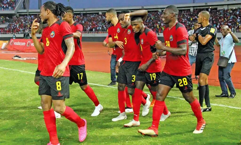Mambas caem quatro lugares no ranking da fifa