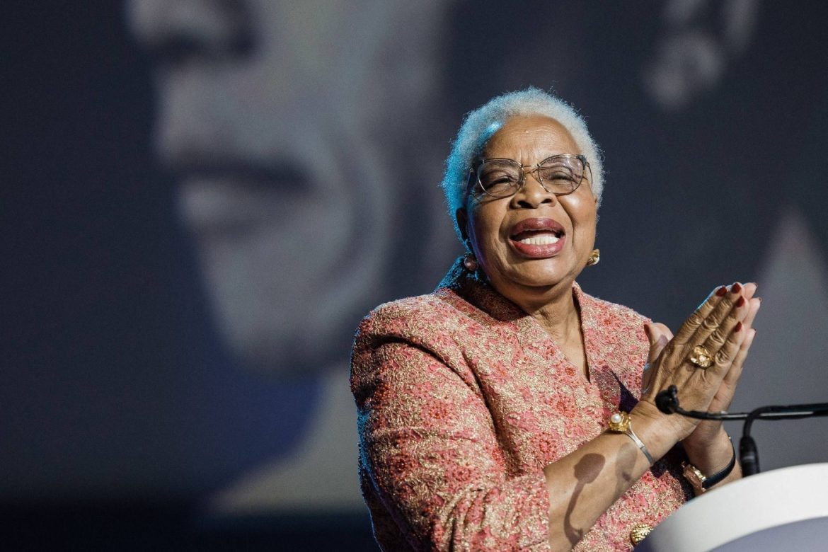 Pr felicita graça machel pelos 80 anos