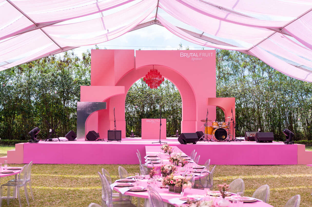 The pink table celebra o poder feminino em maputo