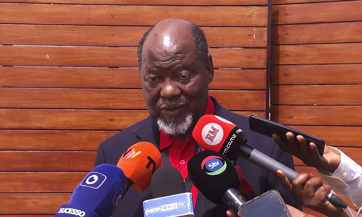 Chissano exorta jovens a pautar pelo diálogo em prol do