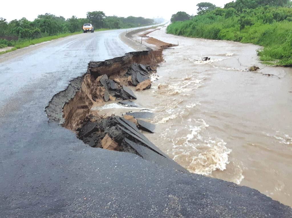 Época chuvosa pode afectar 5 mil quilómetros de estrada