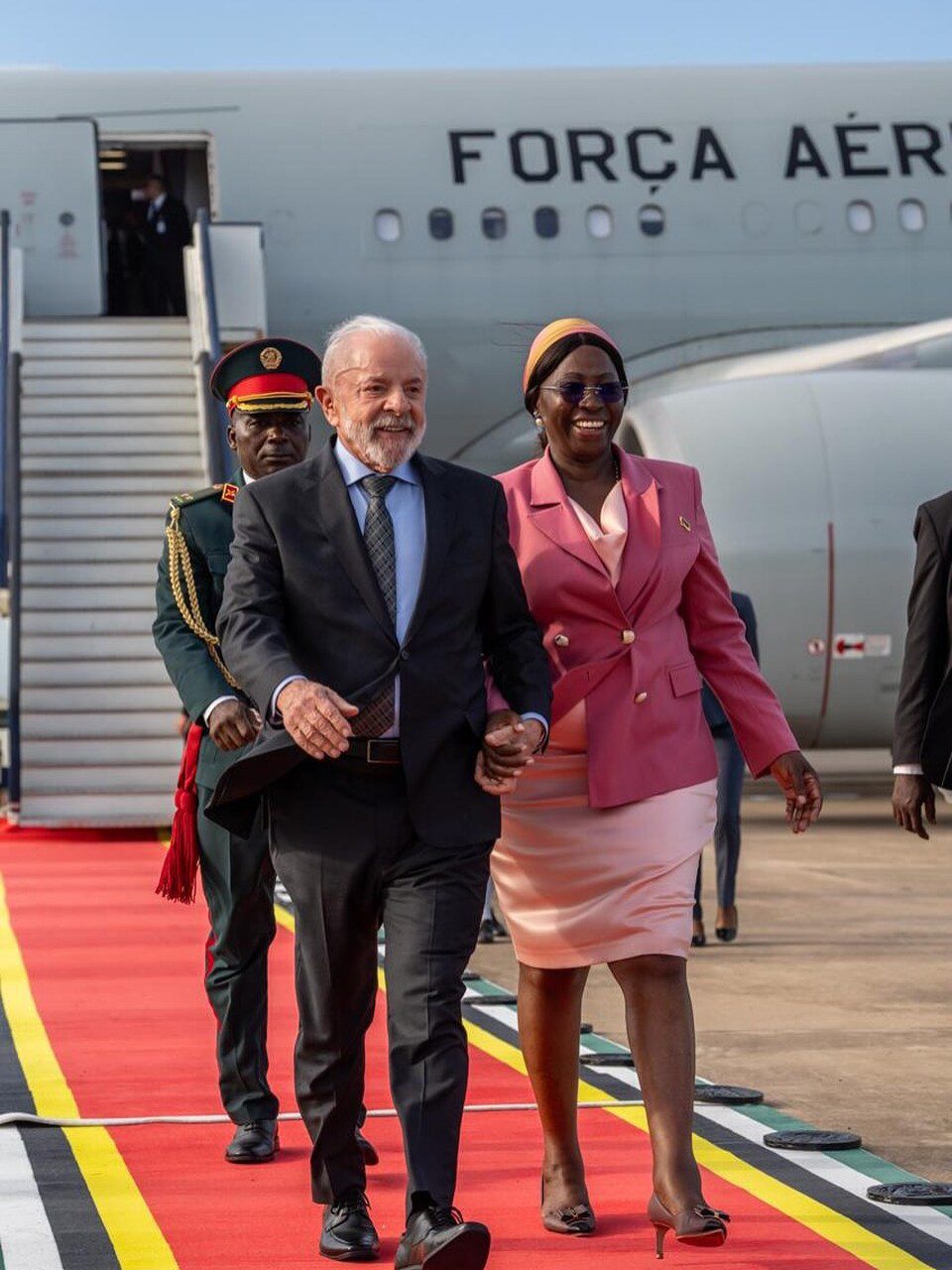 Lula da silva já está em moçambique a convite de