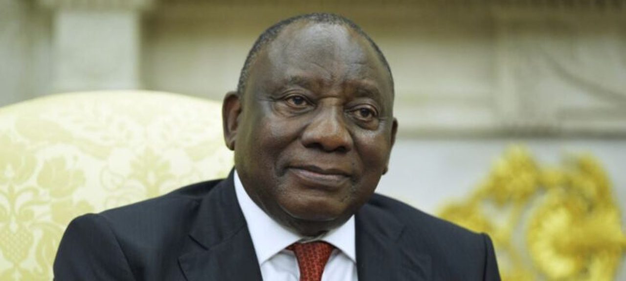 Ramaphosa não vai entregar testemunho a encarregado de negócios dos