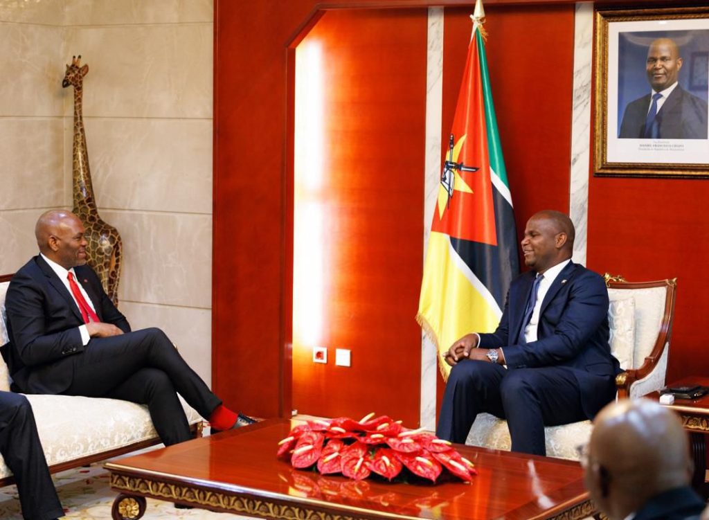 Uba estuda formas de desbloquear potencial de crescimento de África