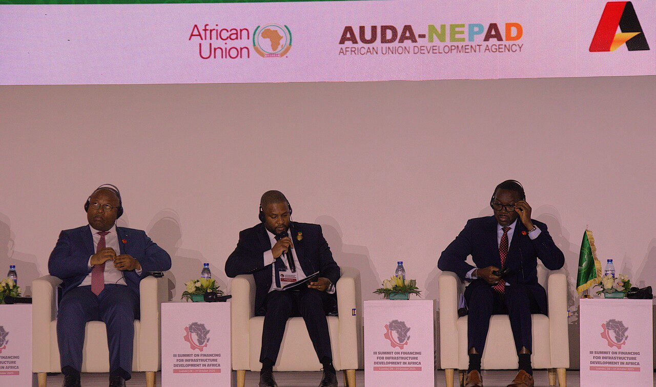 União africana anuncia 1,5 mil milhões de dólares para projectos