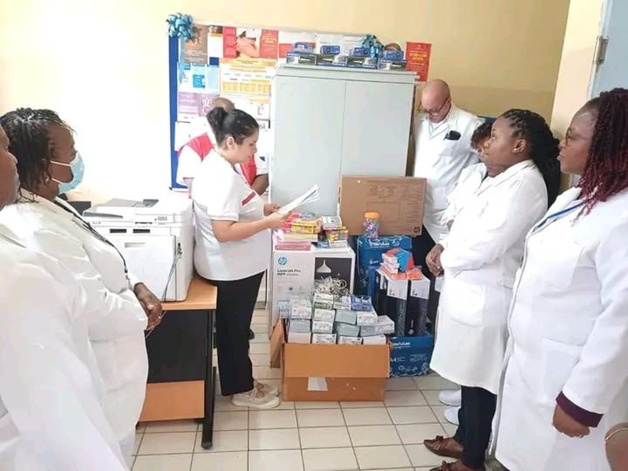 Cruz vermelha reforça capacidade do caivv de mavalane com entrega