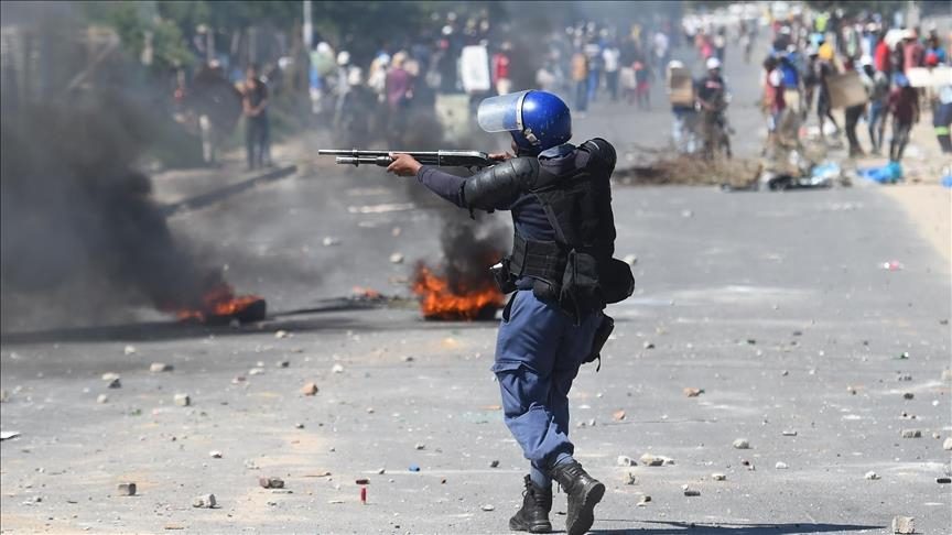Onze mortos e 14 feridos em tiroteio na África do