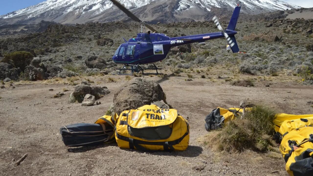 Queda de helicóptero de resgate no Kilimanjaro provoca cinco mortos