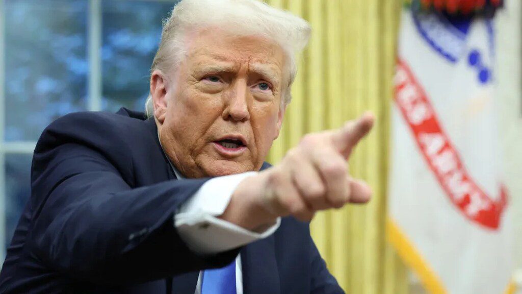 Trump aumenta pressão sobre venezuela com bloqueio de petroleiros sob