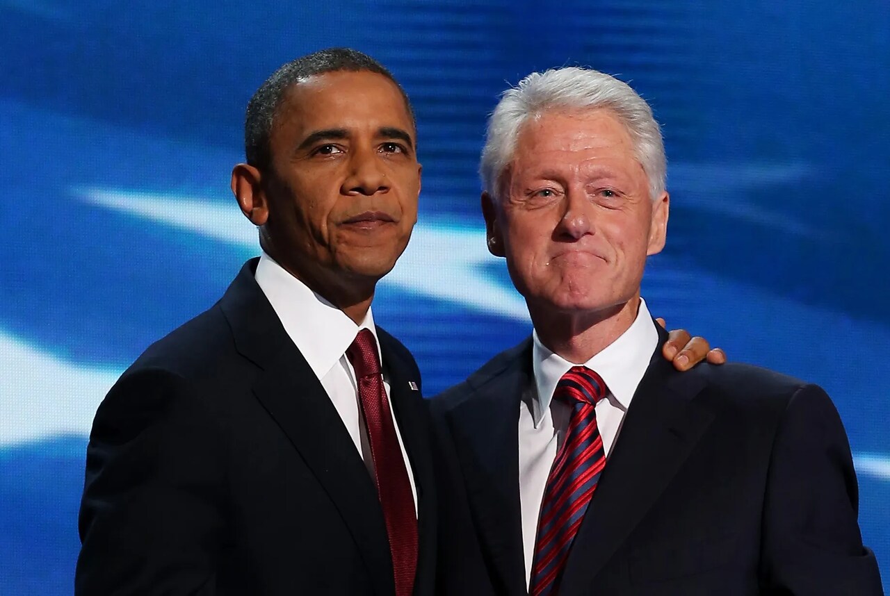 Barack Obama e Bill Clinton instam manifestações nos Estados Unidos