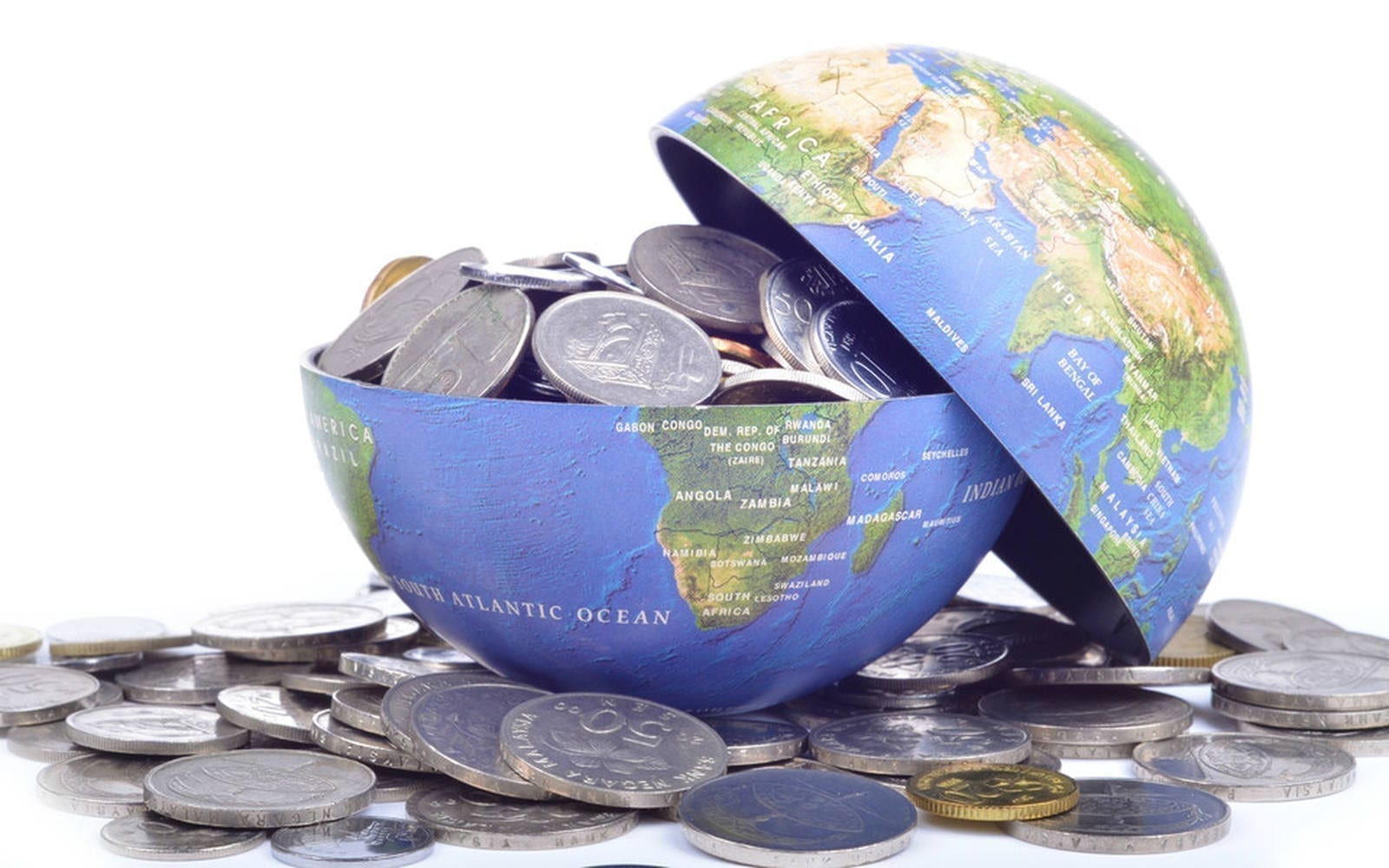 “Economia global continua a pagar para destruir a natureza” –