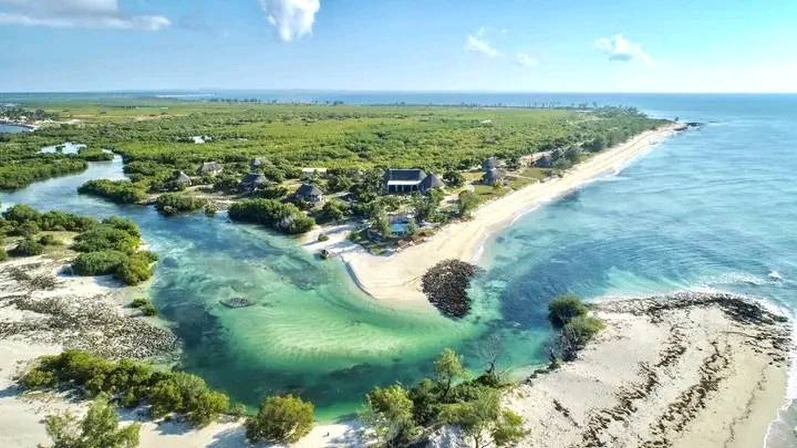Governador submete processo contra vedação ilegal da Praia da Carrusca