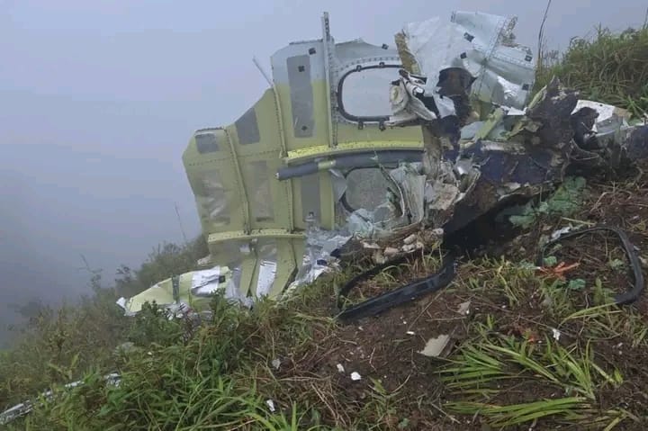 Indonésia confirma localização de destroços de aeronave desaparecida