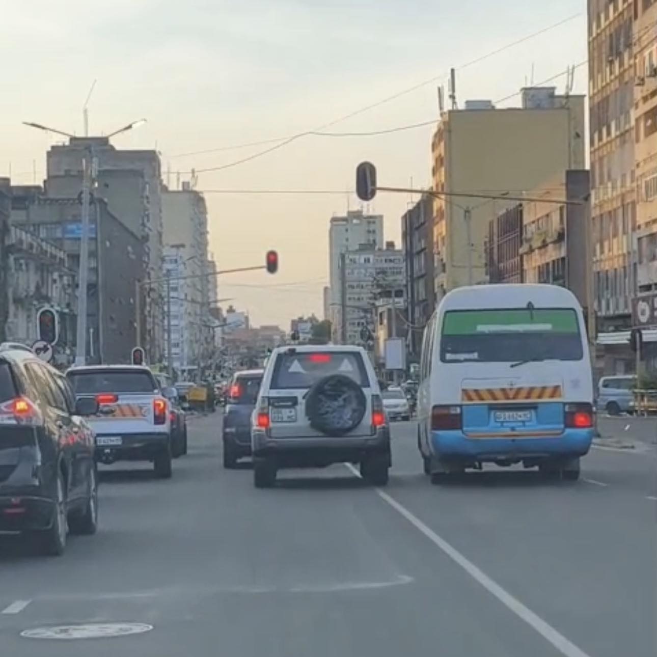 Inibido de conduzir por um ano por realizar manobras perigosas