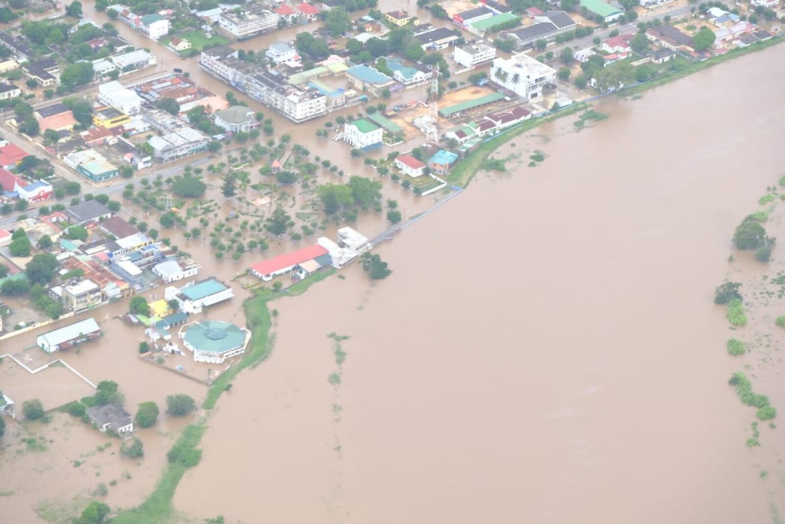 Inundações em Moçambique fazem 112 mortes e dezenas de feridos