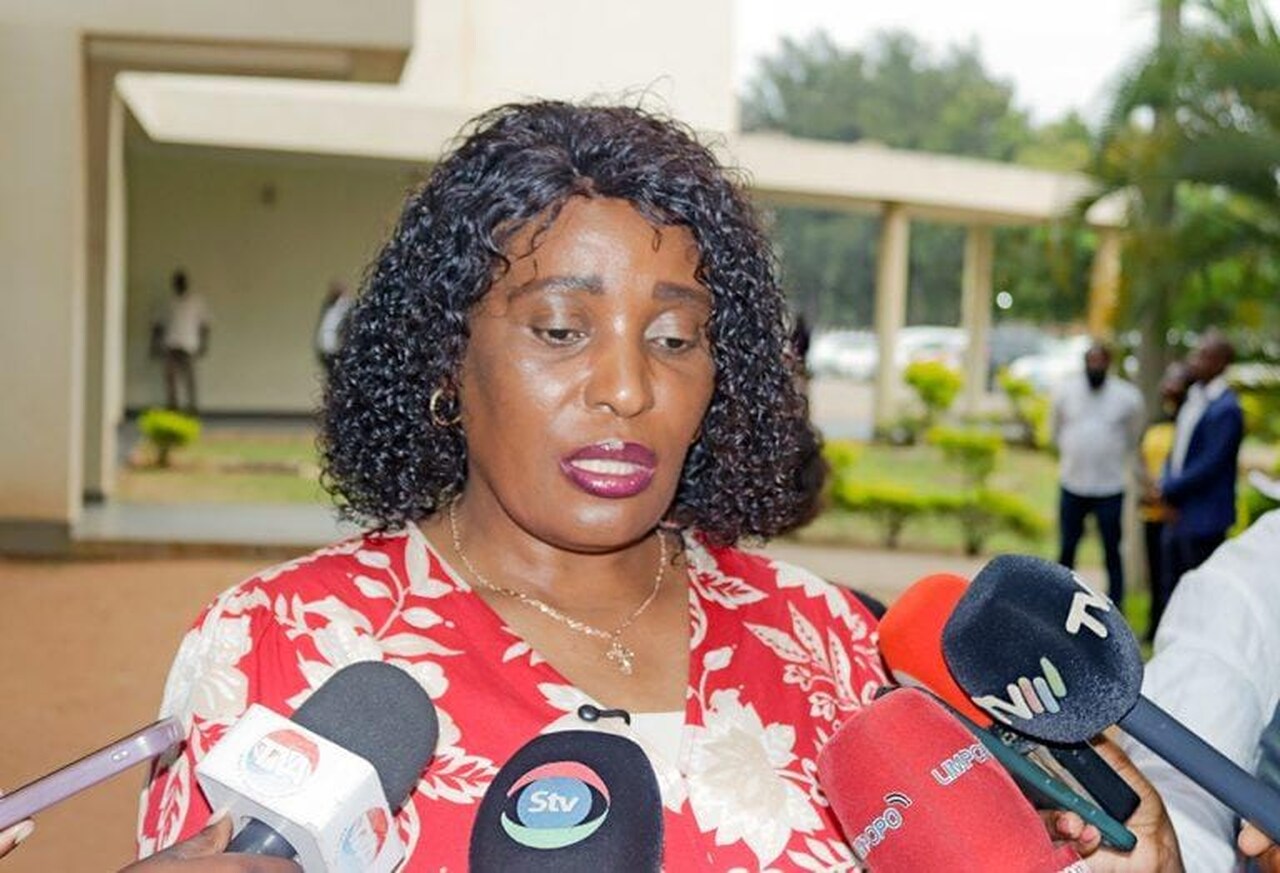 Ministra da Educação reúne com professores em Maputo