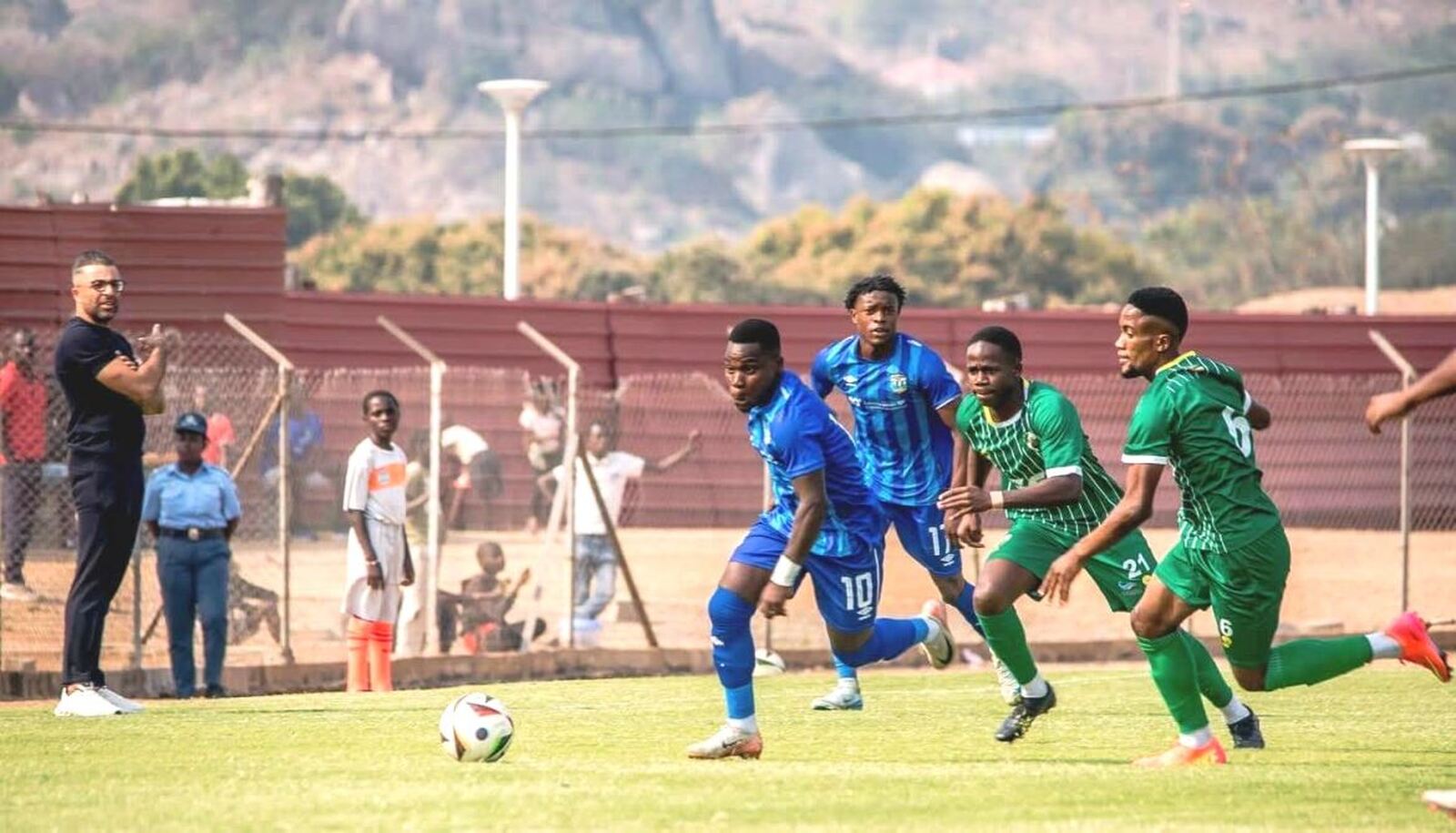 Moçambicano Luís Miquissone assina contrato com Al Ahly de Benghazi