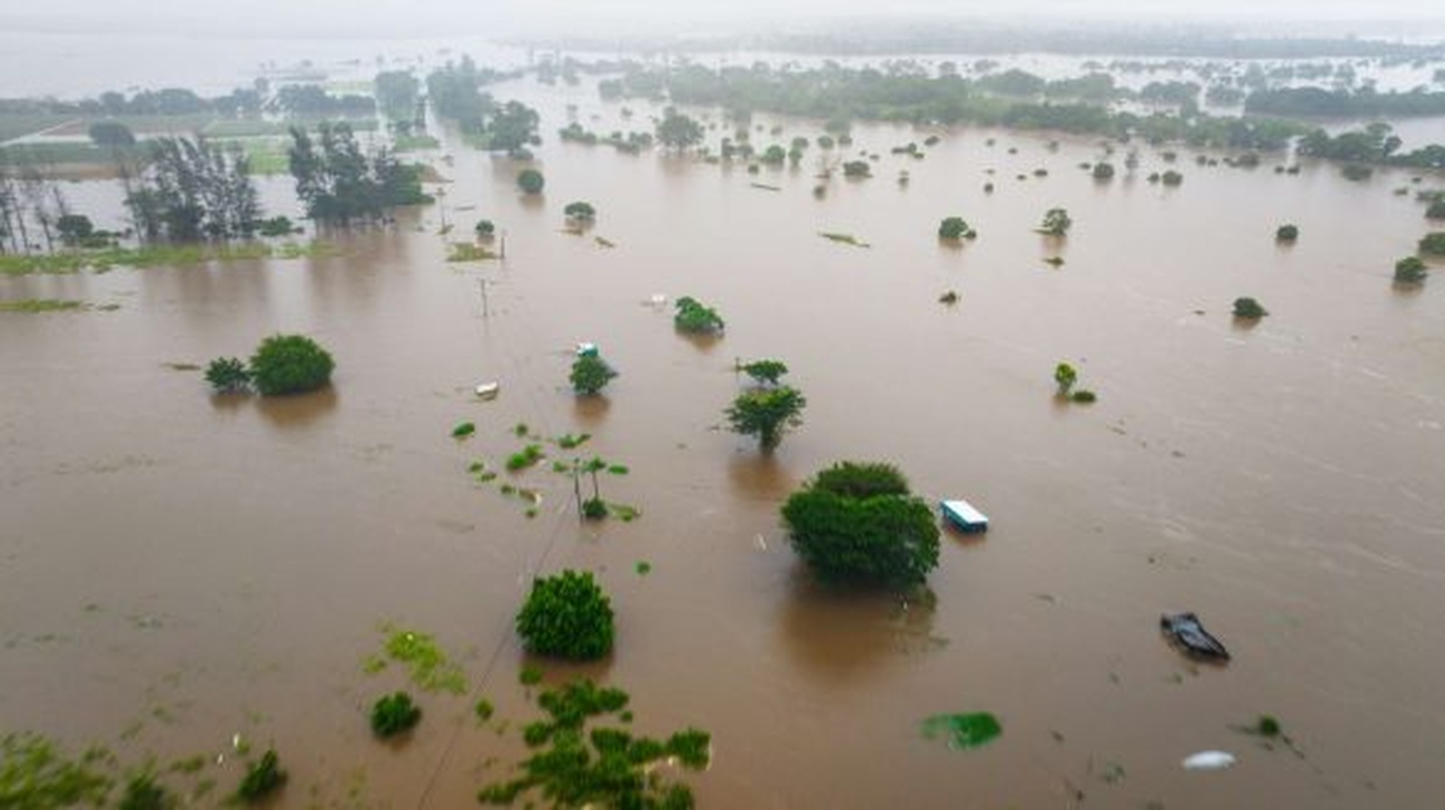 “Mudanças climáticas e La Niña intensificam cheias mortais no Sul