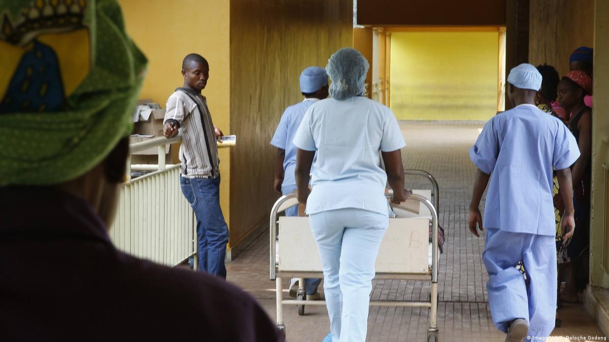 Ordem dos Médicos de Moçambique adia exame de certificação devido