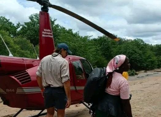 Resgate de 81 pessoas sitiadas pelas cheias há cinco dias