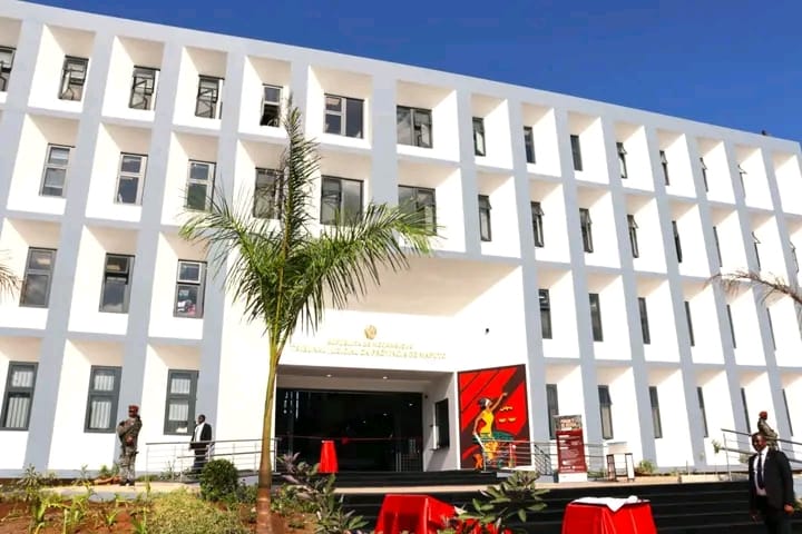 PR preside à inauguração do novo Tribunal Judicial da província
