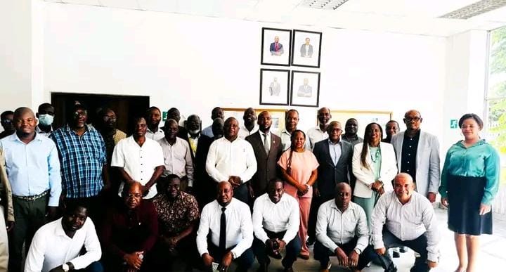 Aeroportos de Moçambique forma 24 profissionais em controlo de tráfego