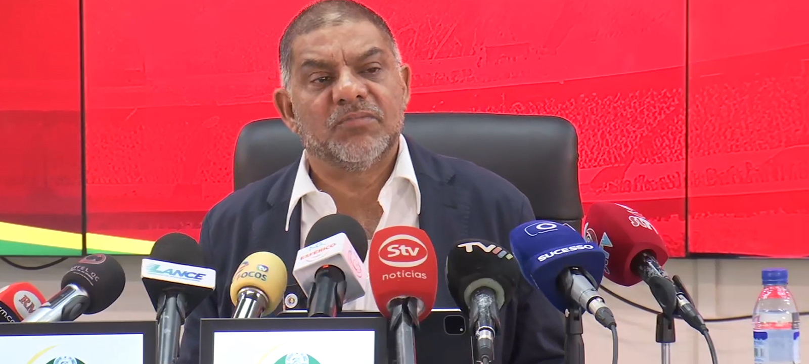 Feizal Sidat escala Egipto em missão da CAF