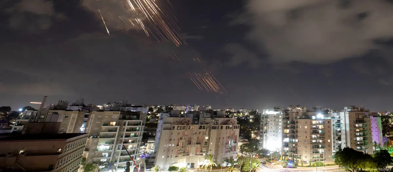 Irão ataca bases militares norte americanas e lança mísseis sobre Israel