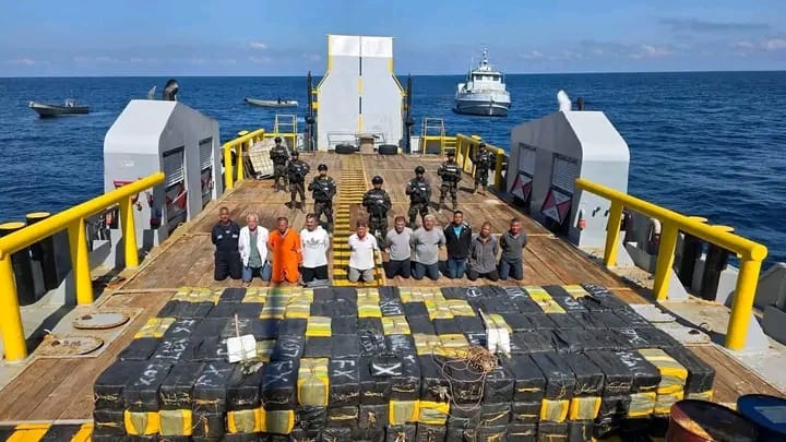 Marinha de El Salvador apreende a maior quantidade de droga