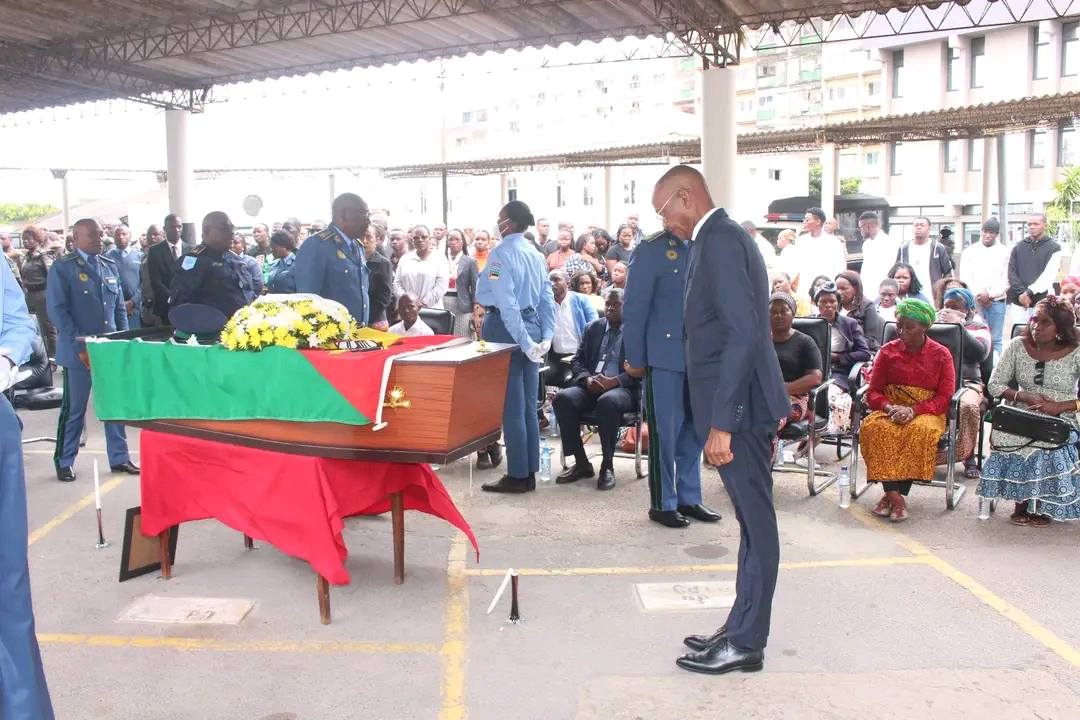 Ministro do Interior enaltece heroísmo de agente da Marinha morto