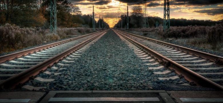 Ministro dos Transportes anuncia plano da ferrovia que ligará todo
